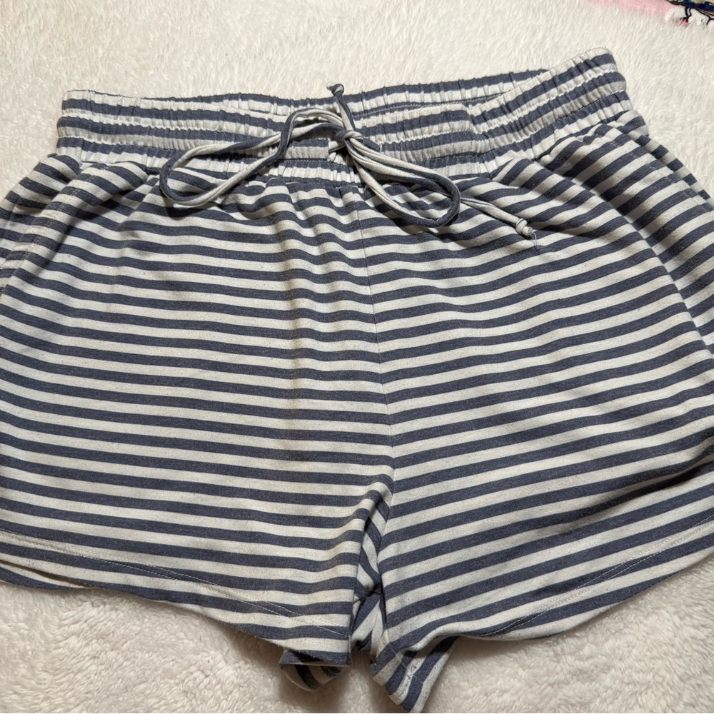 Bobeau Gray and White Striped Athletic Shorts